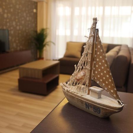 Vega Beach Apartment Mamaia Exterior photo